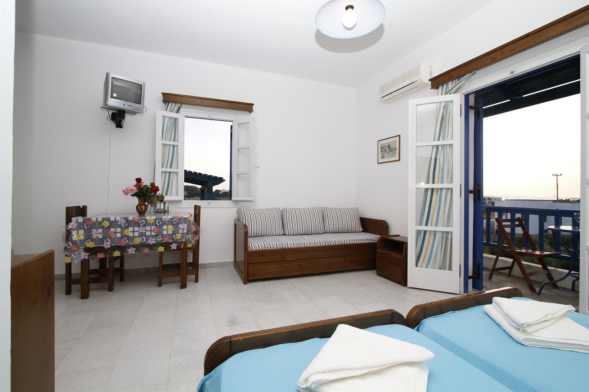 מיקרי ויגלה Diamantis Studios&Apartments מראה חיצוני תמונה
